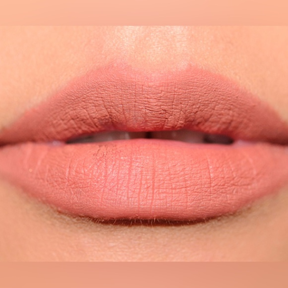 NIB New MAC COSMETICS Lip Pencil Lip Liner-Boldly Bare